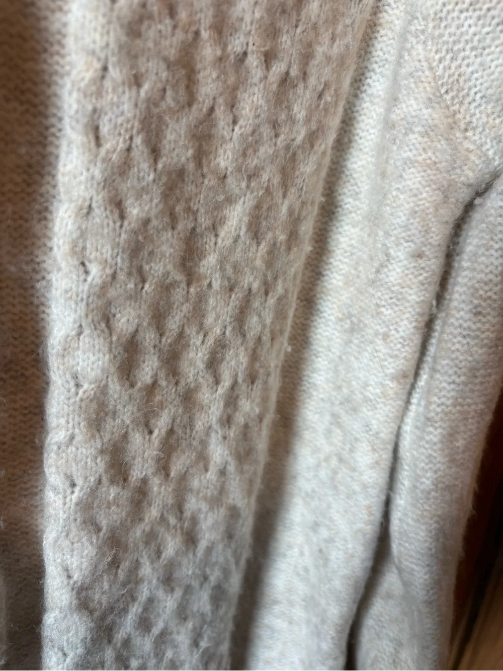 Ophelia Roe soft cable
